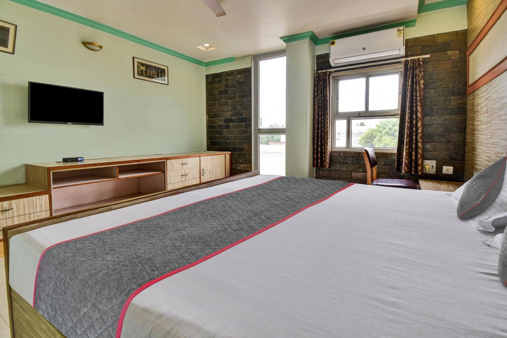 Townhouse Hotel Fly View Divisione di Divisione di Jaipur Esterno foto