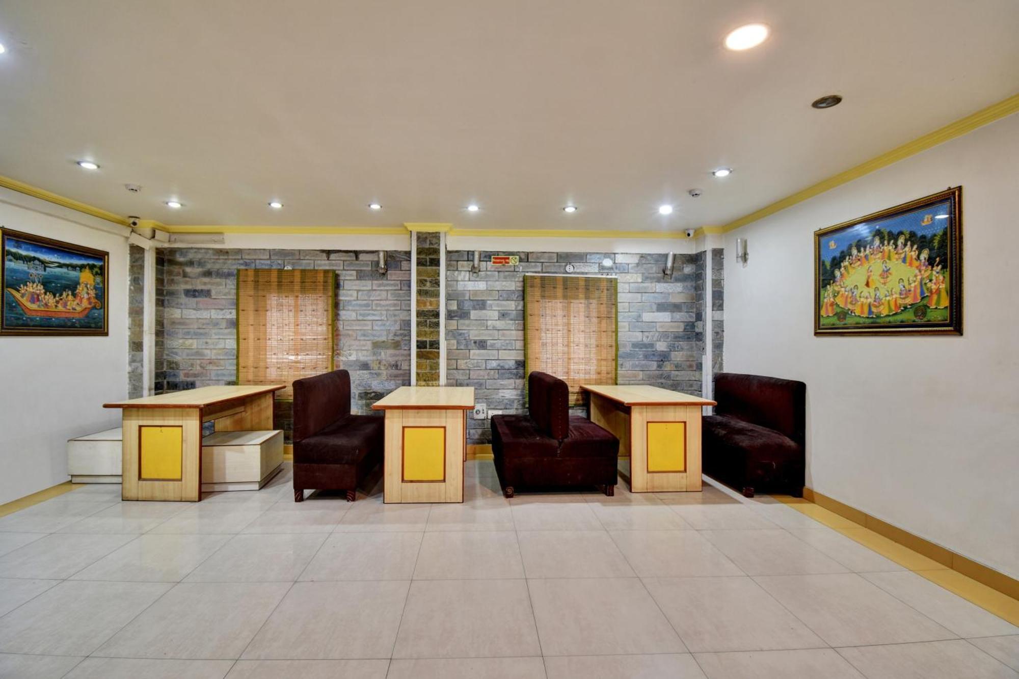 Townhouse Hotel Fly View Divisione di Divisione di Jaipur Esterno foto