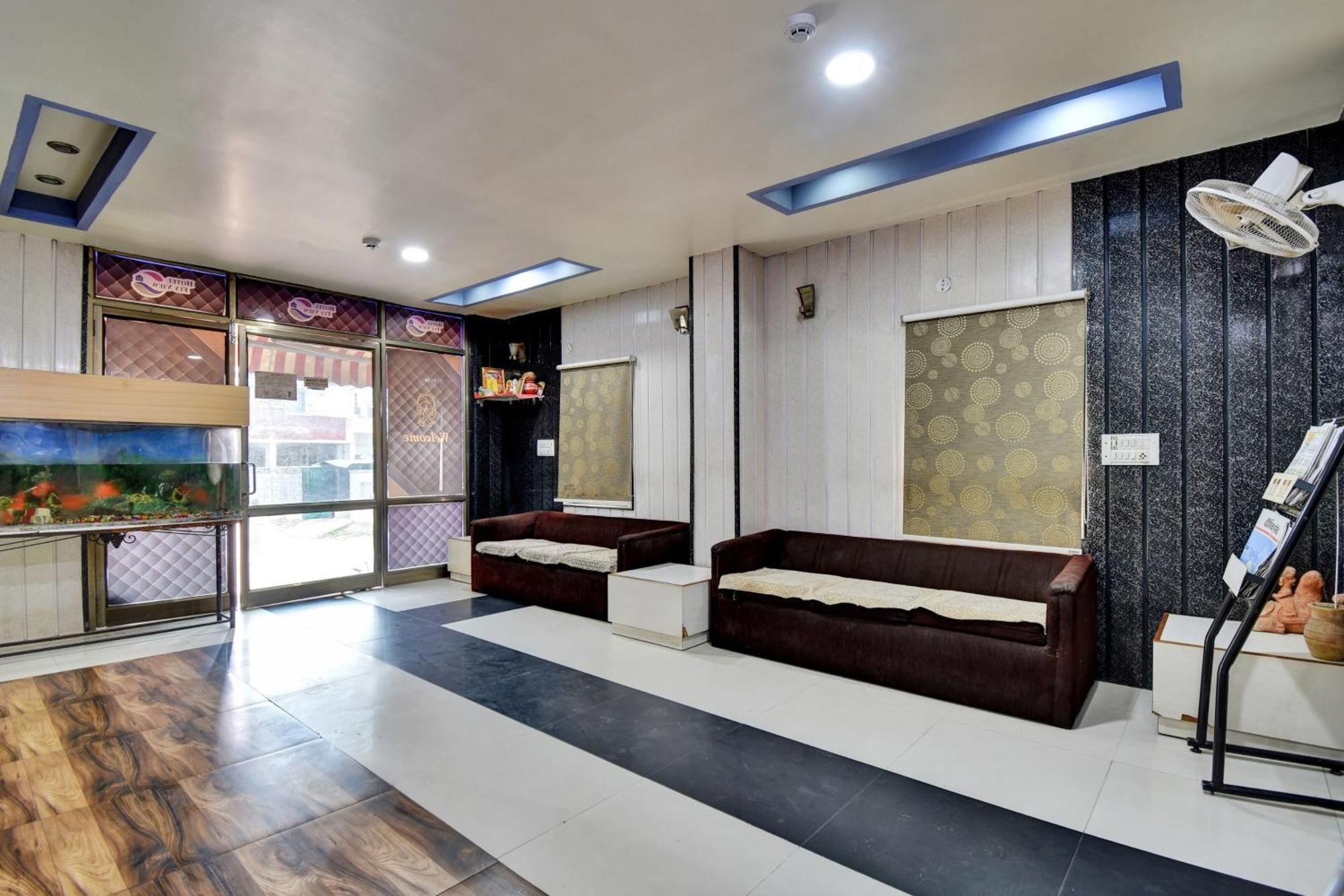 Townhouse Hotel Fly View Divisione di Divisione di Jaipur Esterno foto